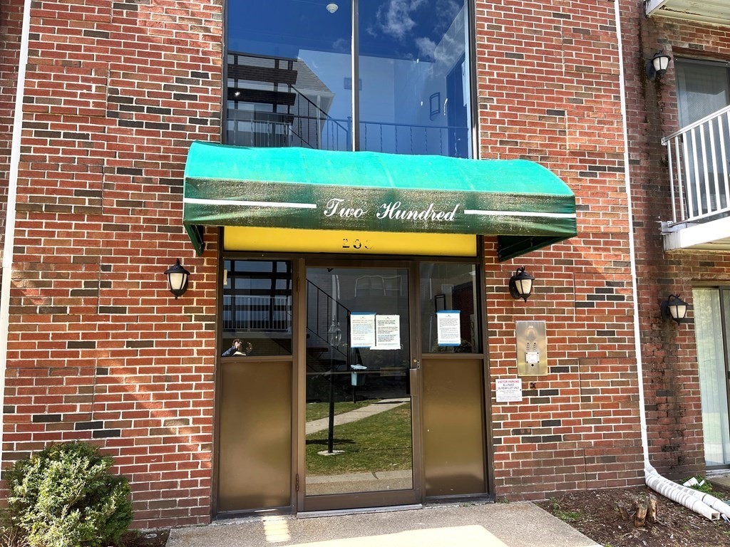 1186 Worcester Rd, Framingham, Massachusetts, 1 Bedroom Bedrooms, 3 Rooms Rooms,1 BathroomBathrooms,Residential Lease,For Rent,Worcester Rd,73488806