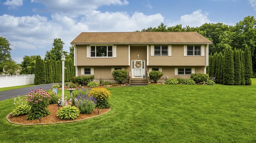 206 Franklin Street, Belchertown, Massachusetts, 3 Bedrooms Bedrooms, 6 Rooms Rooms,2 BathroomsBathrooms,Residential,For Sale,Franklin Street,73488823