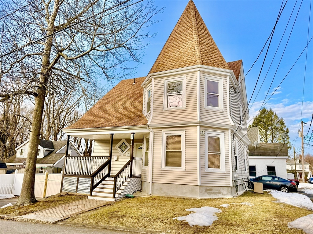 39 Grafton St, Brockton, Massachusetts, 5 Bedrooms Bedrooms, 9 Rooms Rooms,3 BathroomsBathrooms,Residential Income,For Sale,Grafton St,73488825