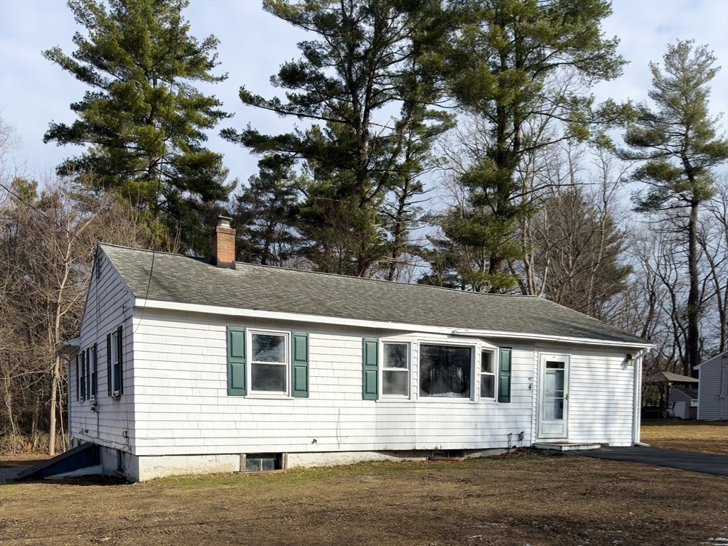 4 Lockwood Rd, Wilmington, Massachusetts, 3 Bedrooms Bedrooms, 6 Rooms Rooms,1.5 BathroomsBathrooms,Residential,For Sale,Lockwood Rd,73487223