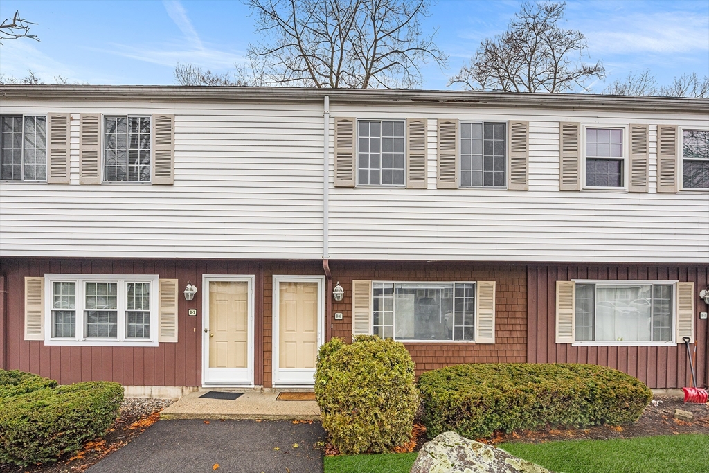 6 Al Pace Dr, North Attleboro, Massachusetts, 2 Bedrooms Bedrooms, 4 Rooms Rooms,1.5 BathroomsBathrooms,Residential,For Sale,Al Pace Dr,73488909