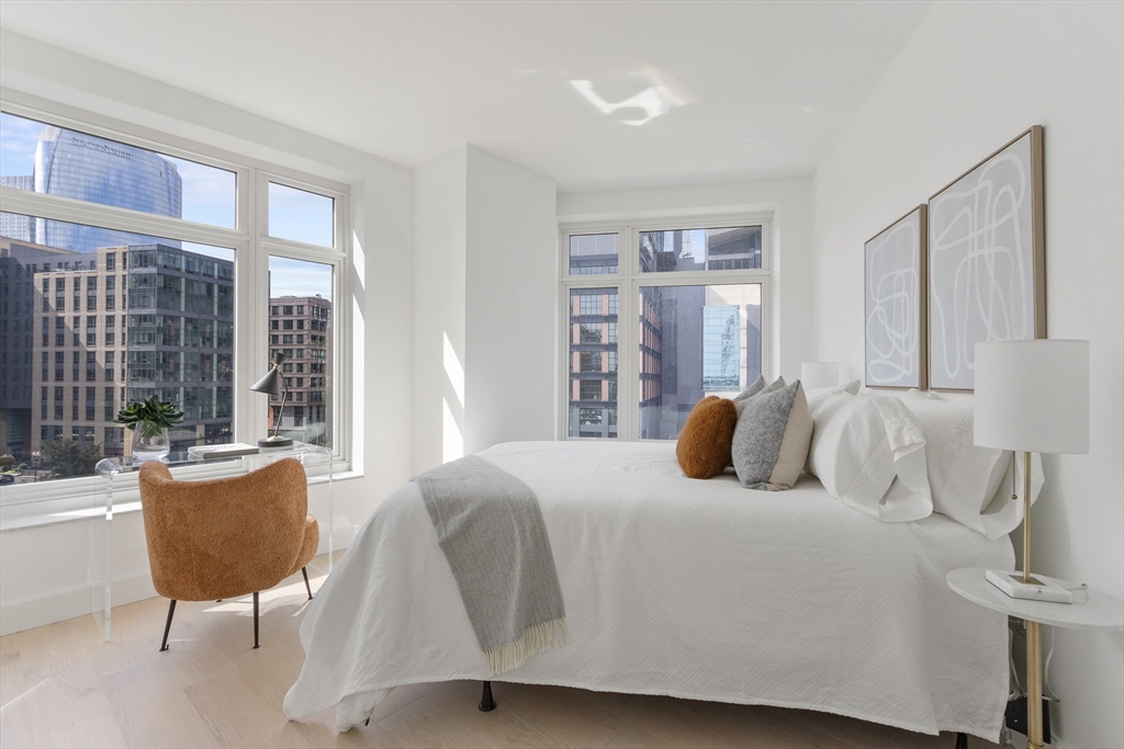 100 Lovejoy Wharf, Boston, Massachusetts, 2 Bedrooms Bedrooms, 4 Rooms Rooms,2 BathroomsBathrooms,Residential,For Sale,Lovejoy Wharf,73488920