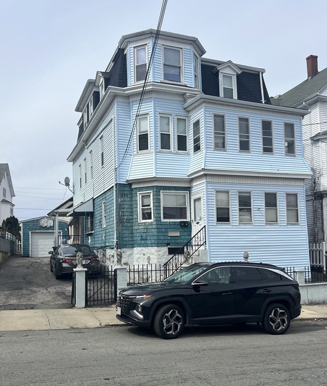 523 Second Street, Fall River, Massachusetts, 6 Bedrooms Bedrooms, 15 Rooms Rooms,3 BathroomsBathrooms,Residential Income,For Sale,Second Street,73488933