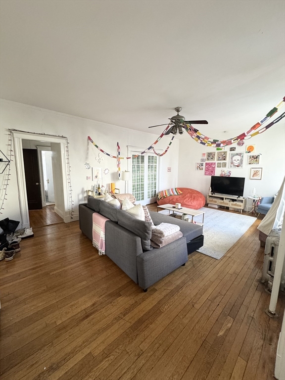 74 The Fenway, Boston, Massachusetts, 2 Bedrooms Bedrooms, 6 Rooms Rooms,1 BathroomBathrooms,Residential Lease,For Rent,The Fenway,73489086