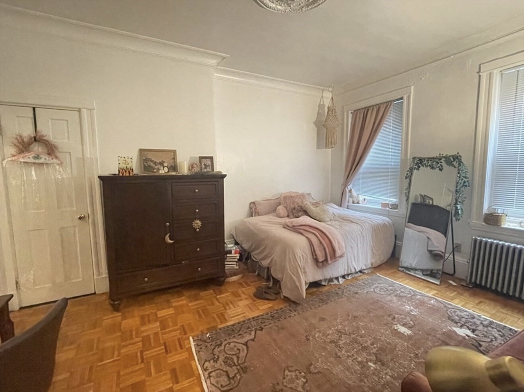 47 Revere St, Boston, Massachusetts, 3 Rooms Rooms,1 BathroomBathrooms,Residential Lease,For Rent,Revere St,73489090