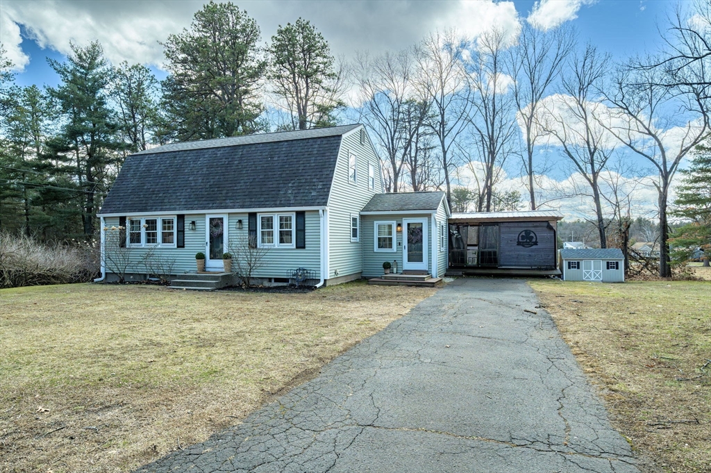 30 Deepwoods Dr, Westfield, Massachusetts, 4 Bedrooms Bedrooms, 7 Rooms Rooms,1.5 BathroomsBathrooms,Residential,For Sale,Deepwoods Dr,73488927