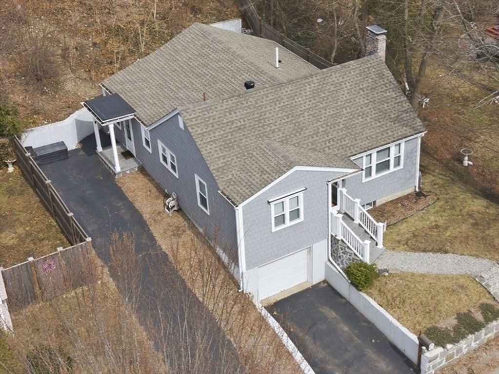 85 Hilma St, Quincy, Massachusetts, 3 Bedrooms Bedrooms, 5 Rooms Rooms,2 BathroomsBathrooms,Residential,For Sale,Hilma St,73488905