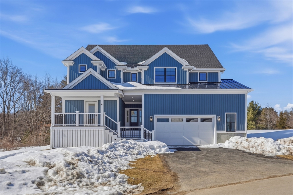 66 Parish Road, Georgetown, Massachusetts, 4 Bedrooms Bedrooms, 9 Rooms Rooms,4.5 BathroomsBathrooms,Residential,For Sale,Parish Road,73488943