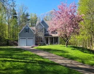 11 Sholan Circle, Harvard, Massachusetts, 4 Bedrooms Bedrooms, 10 Rooms Rooms,2.5 BathroomsBathrooms,Residential,For Sale,Sholan Circle,73483864