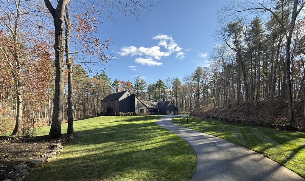 85 Townsend Farm Road, Boxford, Massachusetts, 4 Bedrooms Bedrooms, 11 Rooms Rooms,3.5 BathroomsBathrooms,Residential,For Sale,Townsend Farm Road,73488958