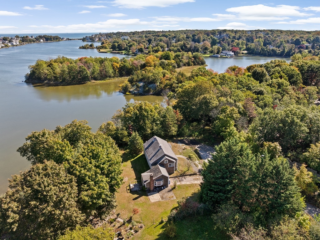 37 Richards Rd, Hull, Massachusetts, 2 Bedrooms Bedrooms, 5 Rooms Rooms,1 BathroomBathrooms,Residential,For Sale,Richards Rd,73489015