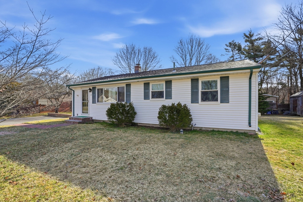 2 Wholan Park, Middleboro, Massachusetts, 3 Bedrooms Bedrooms, 6 Rooms Rooms,1 BathroomBathrooms,Residential,For Sale,Wholan Park,73489012