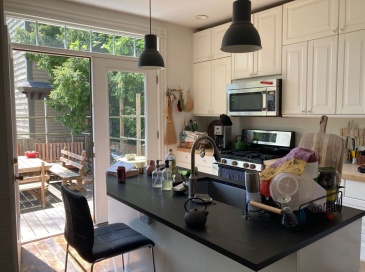 184 School Street, Boston, Massachusetts, 2 Bedrooms Bedrooms, 4 Rooms Rooms,1.5 BathroomsBathrooms,Residential Lease,For Rent,School Street,73489023