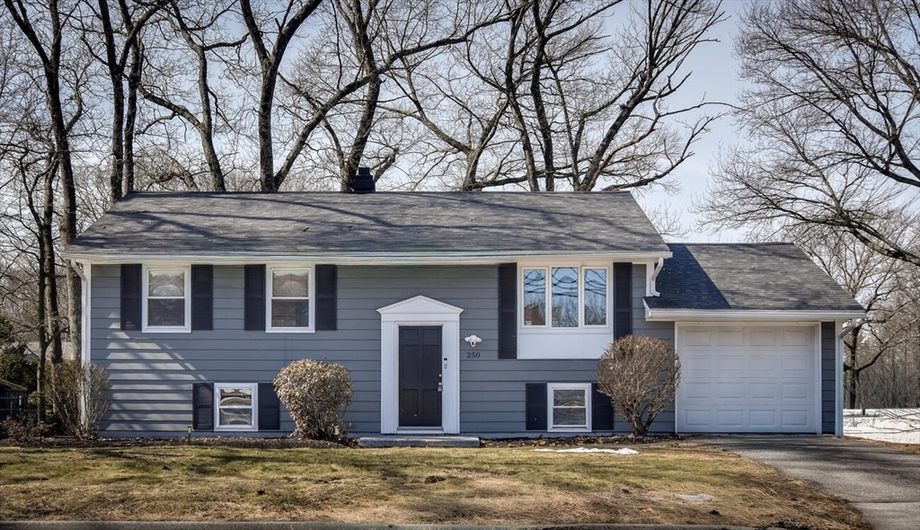 250 Wilson St, Marlborough, Massachusetts, 3 Bedrooms Bedrooms, 5 Rooms Rooms,2 BathroomsBathrooms,Residential,For Sale,Wilson St,73488997