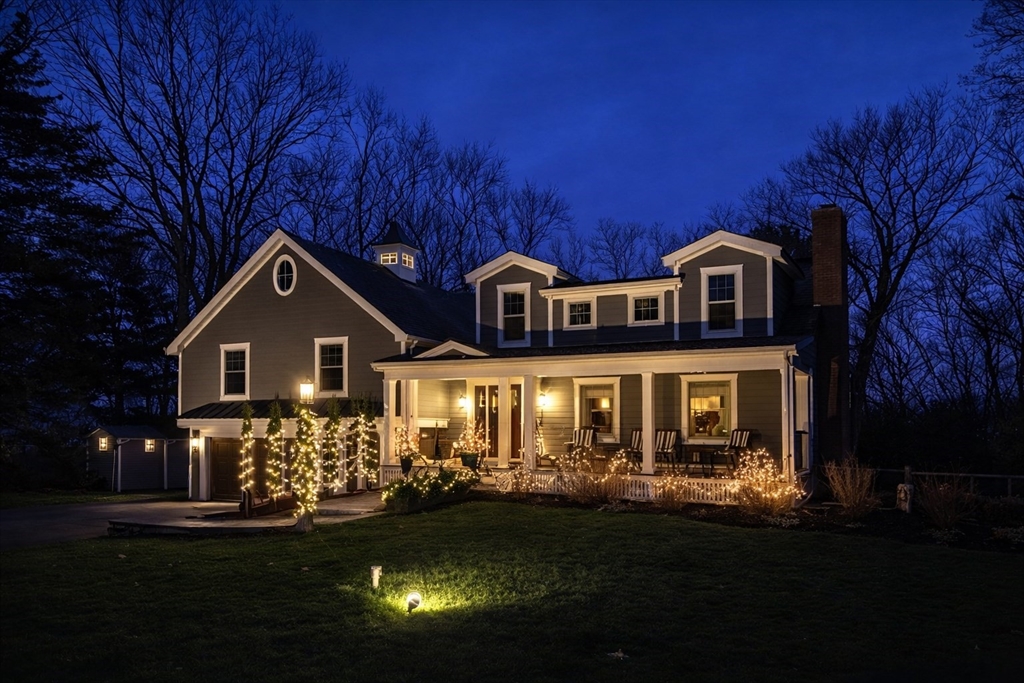10 Hawthorne Rd, Winchester, Massachusetts, 5 Bedrooms Bedrooms, 12 Rooms Rooms,4.5 BathroomsBathrooms,Residential,For Sale,Hawthorne Rd,73474032