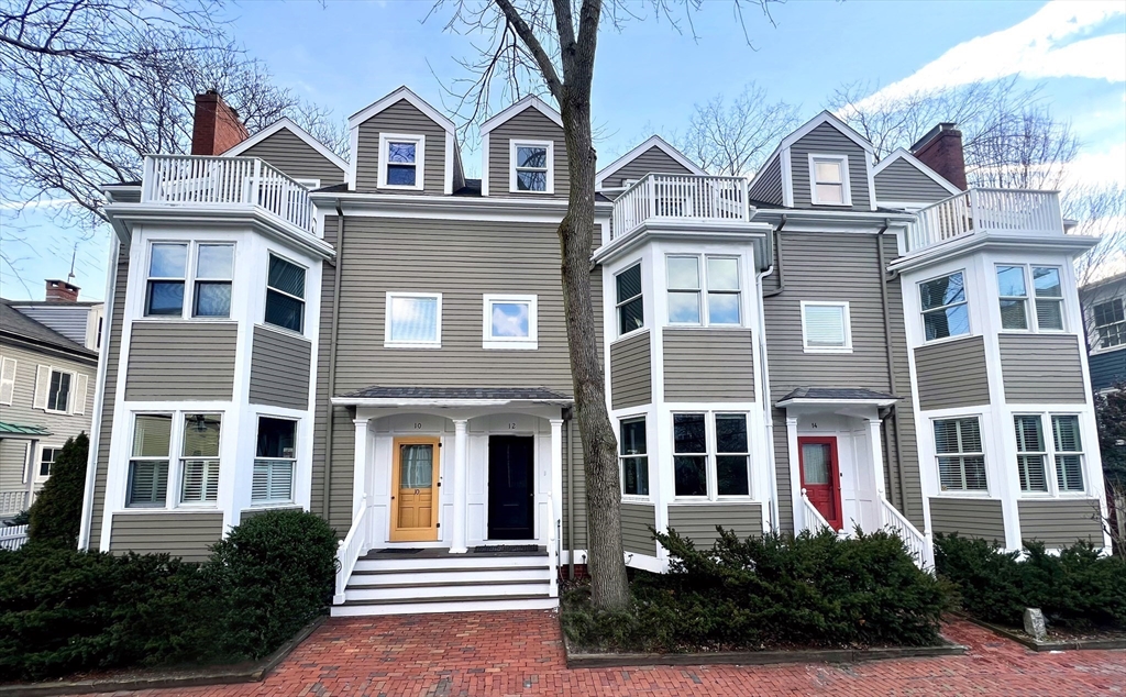 12 Gerry Street, Cambridge, Massachusetts, 3 Bedrooms Bedrooms, 7 Rooms Rooms,2.5 BathroomsBathrooms,Residential,For Sale,Gerry Street,73476197