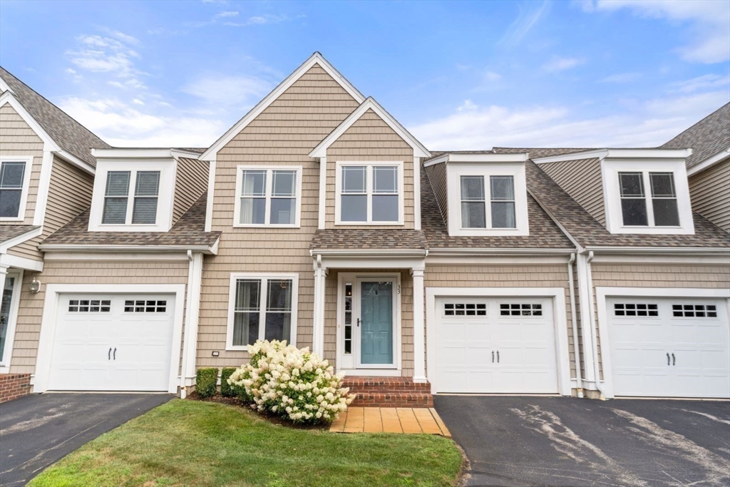 33 Barker Square Dr, Pembroke, Massachusetts, 2 Bedrooms Bedrooms, 6 Rooms Rooms,2 BathroomsBathrooms,Residential,For Sale,Barker Square Dr,73415040