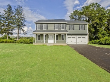 26 Swan Ave, Ludlow, Massachusetts, 4 Bedrooms Bedrooms, 7 Rooms Rooms,2.5 BathroomsBathrooms,Residential,For Sale,Swan Ave,73475323
