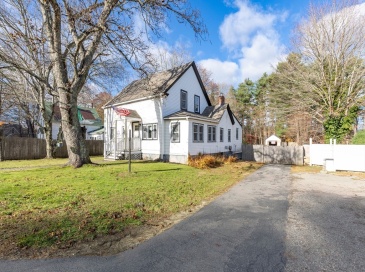571 Wareham Street, Middleboro, Massachusetts, 3 Bedrooms Bedrooms, 7 Rooms Rooms,2 BathroomsBathrooms,Residential,For Sale,Wareham Street,73413601
