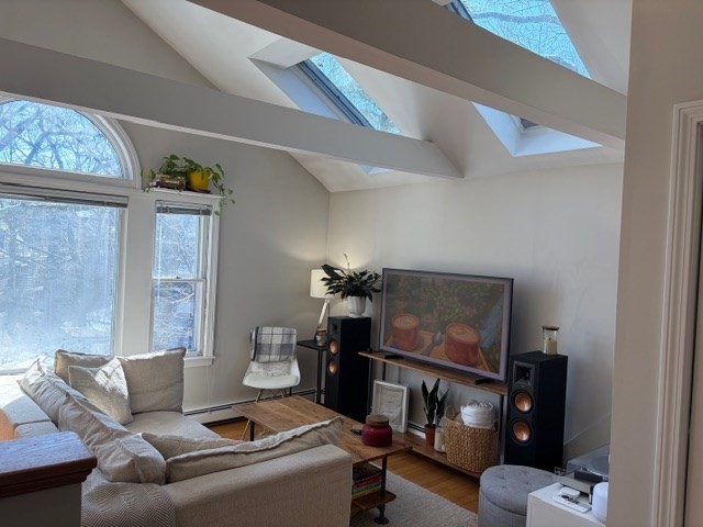 127 Kilsyth Rd, Boston, Massachusetts, 2 Bedrooms Bedrooms, 5 Rooms Rooms,1 BathroomBathrooms,Residential Lease,For Rent,Kilsyth Rd,73483798