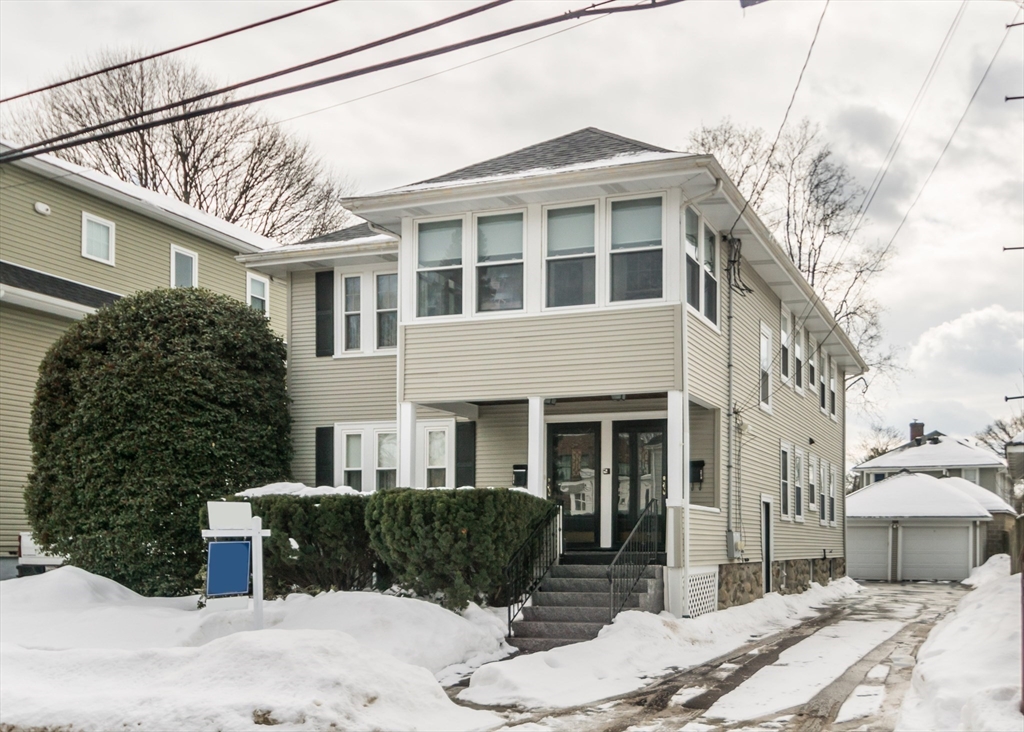 279-281 Ash Street, Waltham, Massachusetts, 5 Bedrooms Bedrooms, 11 Rooms Rooms,2 BathroomsBathrooms,Residential Income,For Sale,Ash Street,73476670