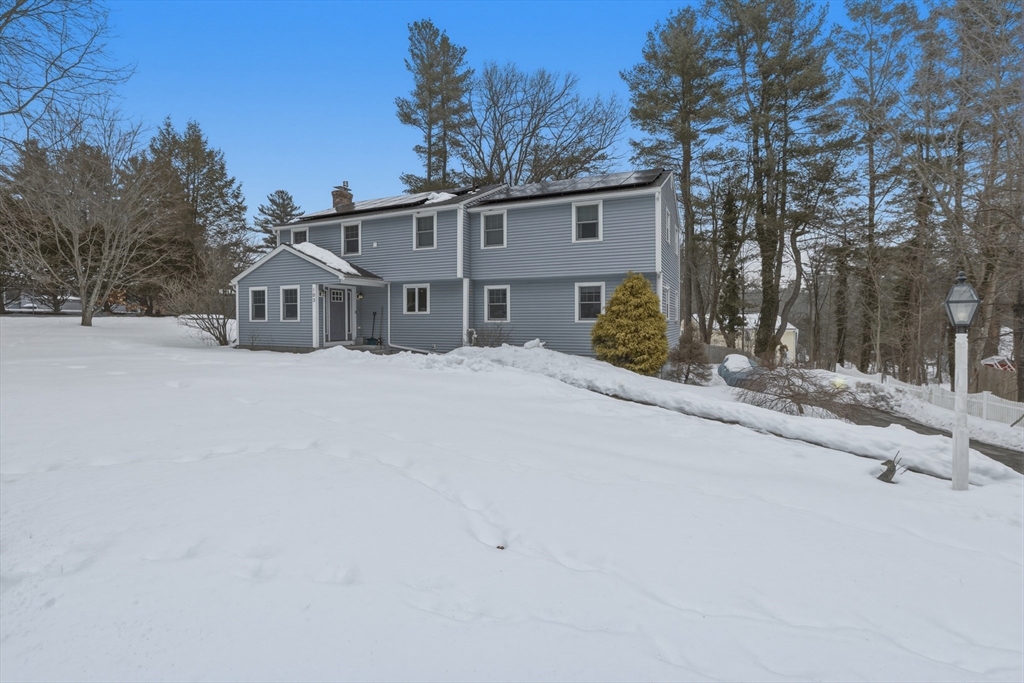 103 Nagog Hill Rd, Acton, Massachusetts, 5 Bedrooms Bedrooms, 9 Rooms Rooms,3 BathroomsBathrooms,Residential,For Sale,Nagog Hill Rd,73489173