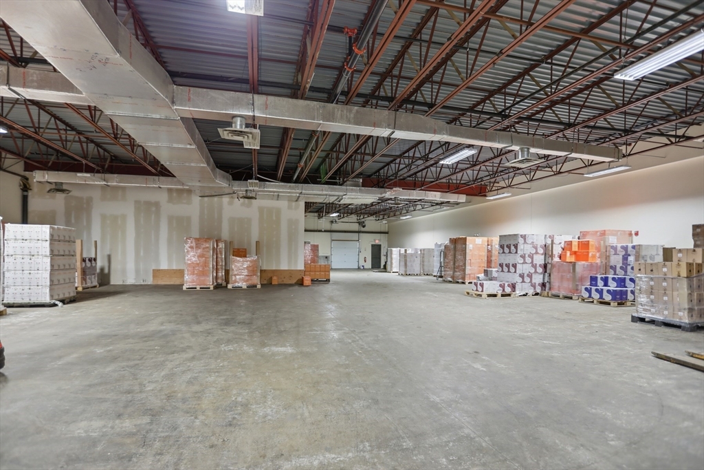 678 Andover St, Lawrence, Massachusetts, ,Commercial Lease,For Rent,Andover St,73489190