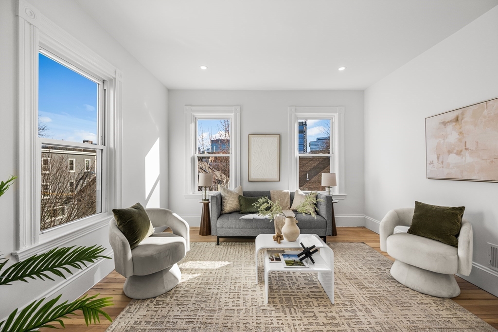 66 Sixth St, Cambridge, Massachusetts, 3 Bedrooms Bedrooms, 5 Rooms Rooms,2 BathroomsBathrooms,Residential,For Sale,Sixth St,73489131