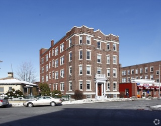 1 Harbor, Salem, Massachusetts, 1 Bedroom Bedrooms, 4 Rooms Rooms,1 BathroomBathrooms,Residential Lease,For Rent,Harbor,73489299