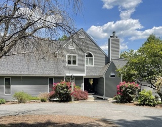 212 West St, Douglas, Massachusetts, 5 Bedrooms Bedrooms, 9 Rooms Rooms,3.5 BathroomsBathrooms,Residential,For Sale,West St,73489148