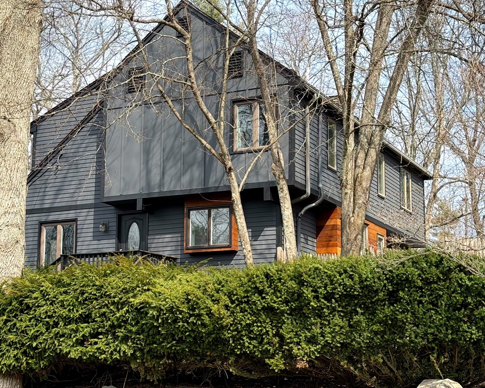 20 Pennacook, Norfolk, Massachusetts, 3 Bedrooms Bedrooms, 8 Rooms Rooms,2.5 BathroomsBathrooms,Residential,For Sale,Pennacook,73489365