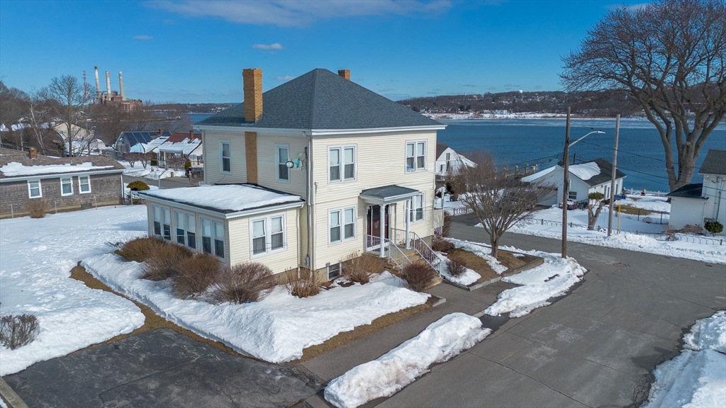 8 Westhill Ave, Somerset, Massachusetts, 4 Bedrooms Bedrooms, 8 Rooms Rooms,1.5 BathroomsBathrooms,Residential,For Sale,Westhill Ave,73483294