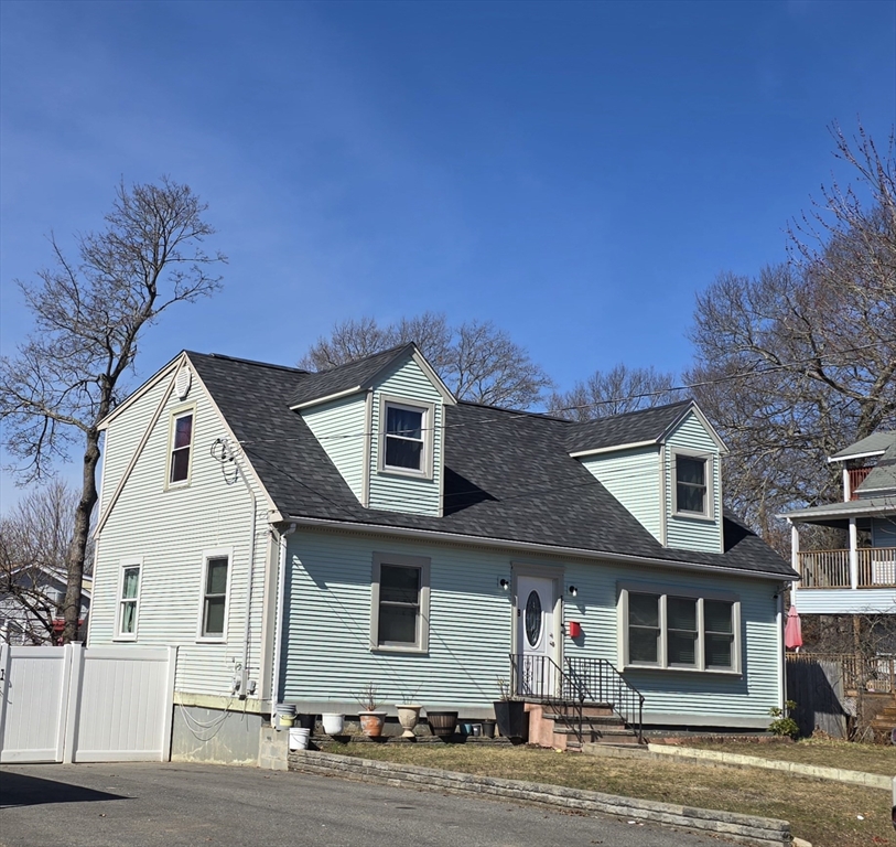 89 Kingman St, Brockton, Massachusetts, 4 Bedrooms Bedrooms, 9 Rooms Rooms,3 BathroomsBathrooms,Residential,For Sale,Kingman St,73489383