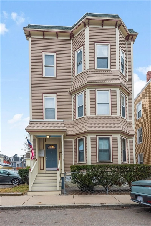 16 Maryland St, Boston, Massachusetts, 2 Bedrooms Bedrooms, 4 Rooms Rooms,1 BathroomBathrooms,Residential Lease,For Rent,Maryland St,73489444