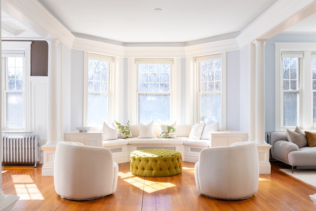 487 Boylston St., Brookline, Massachusetts, 4 Bedrooms Bedrooms, 10 Rooms Rooms,2 BathroomsBathrooms,Residential,For Sale,Boylston St.,73489399