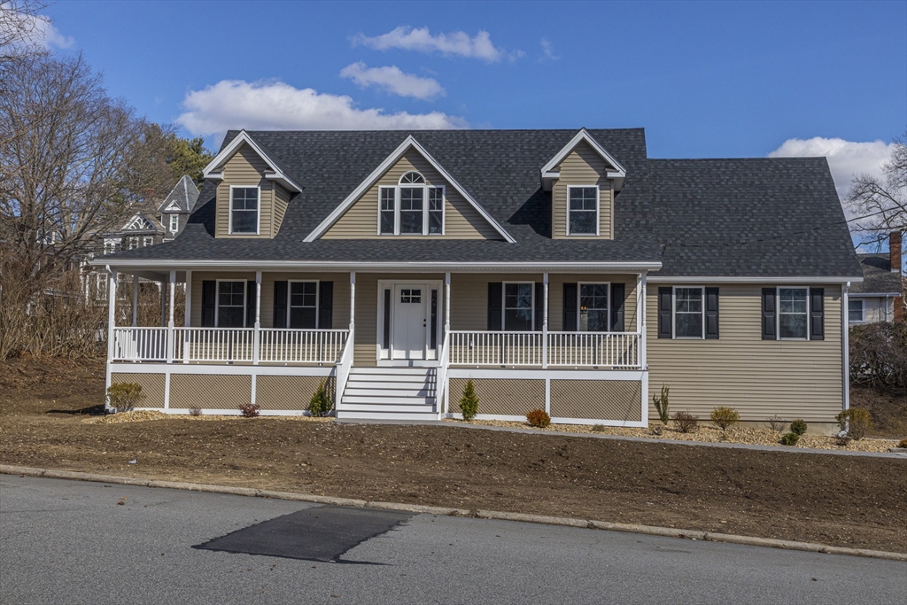 315 Mill St, Haverhill, Massachusetts, 4 Bedrooms Bedrooms, 7 Rooms Rooms,2.5 BathroomsBathrooms,Residential,For Sale,Mill St,73489439