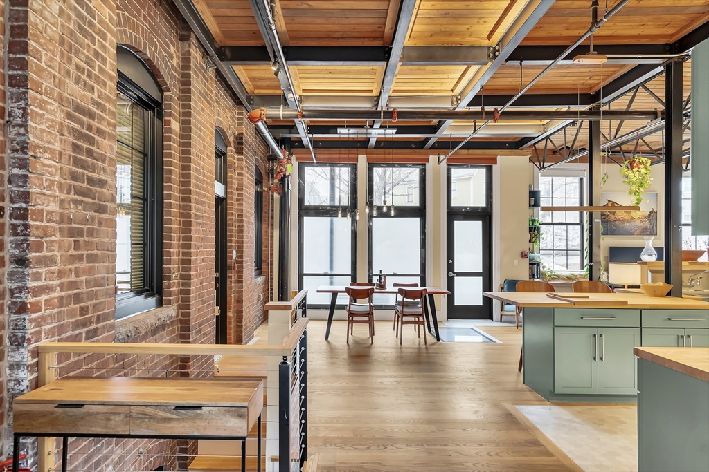 3-4 Tannery Brook Row, Somerville, Massachusetts, 2 Bedrooms Bedrooms, 4 Rooms Rooms,2 BathroomsBathrooms,Residential,For Sale,Tannery Brook Row,73489435