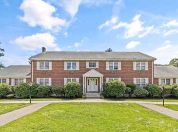 138 Emerson Gardens Rd, Lexington, Massachusetts, 2 Bedrooms Bedrooms, 4 Rooms Rooms,1 BathroomBathrooms,Residential Lease,For Rent,Emerson Gardens Rd,73489479 138 Emerson Gardens Rd, Lexington, Massachusetts, 2 Bedrooms Bedrooms, 4 Rooms Rooms,1 BathroomBathrooms,Residential Lease,For Rent,Emerson Gardens Rd,73489479