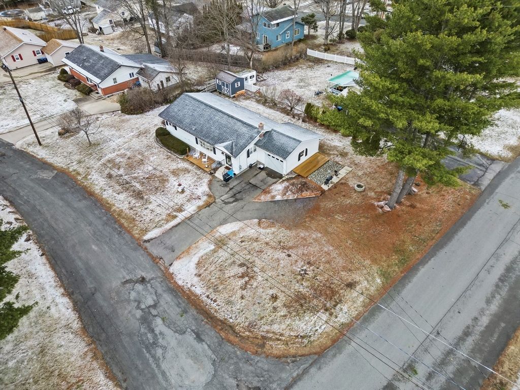 4 Paula Ave, Pittsfield, Massachusetts, 3 Bedrooms Bedrooms, 6 Rooms Rooms,1 BathroomBathrooms,Residential,For Sale,Paula Ave,73489487