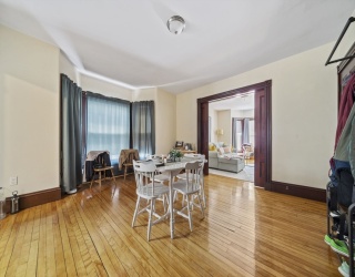 96 Plymouth St, Abington, Massachusetts, 3 Bedrooms Bedrooms, 5 Rooms Rooms,1 BathroomBathrooms,Residential Lease,For Rent,Plymouth St,73489495