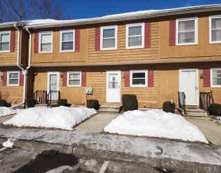 343 Chicopee Street, Chicopee, Massachusetts, 2 Bedrooms Bedrooms, 4 Rooms Rooms,1.5 BathroomsBathrooms,Residential,For Sale,Chicopee Street,73475717