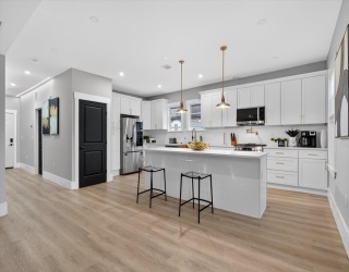 19 Standard, Boston, Massachusetts, 4 Bedrooms Bedrooms, 8 Rooms Rooms,3.5 BathroomsBathrooms,Residential,For Sale,Standard,73489528