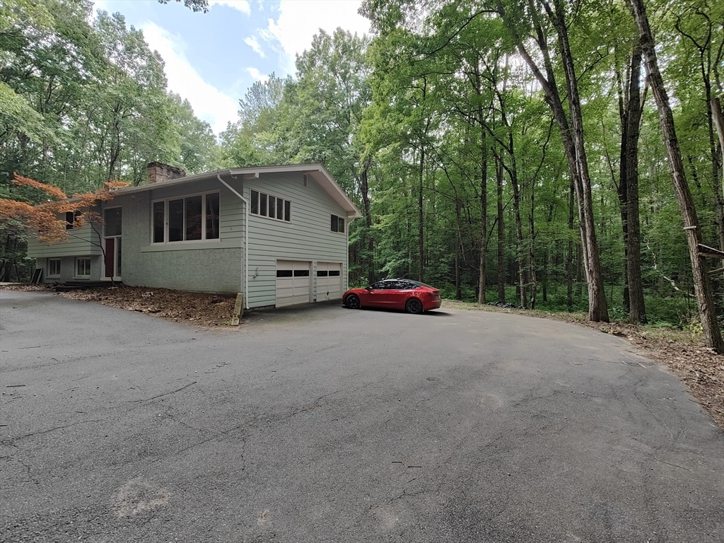 35 Weatherwood Rd, Shutesbury, Massachusetts, 4 Bedrooms Bedrooms, 8 Rooms Rooms,3 BathroomsBathrooms,Residential,For Sale,Weatherwood Rd,73489549