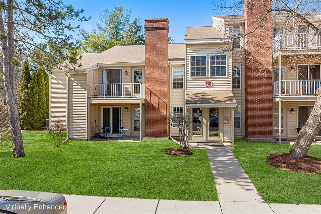 2 Walden Dr, Natick, Massachusetts, 2 Bedrooms Bedrooms, 4 Rooms Rooms,1 BathroomBathrooms,Residential,For Sale,Walden Dr,73489560