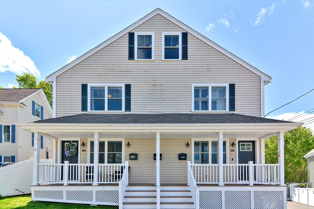 28 Richardson St, Wakefield, Massachusetts, 2 Bedrooms Bedrooms, 6 Rooms Rooms,2.5 BathroomsBathrooms,Residential Lease,For Rent,Richardson St,73489579