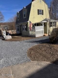 50 1/2 Williams Street, North Adams, Massachusetts, 2 Bedrooms Bedrooms, 7 Rooms Rooms,1 BathroomBathrooms,Residential,For Sale,Williams Street,73489660