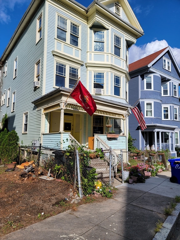 67 Hillside St., Boston, Massachusetts, 3 Bedrooms Bedrooms, 6 Rooms Rooms,1 BathroomBathrooms,Residential Lease,For Rent,Hillside St.,73489666