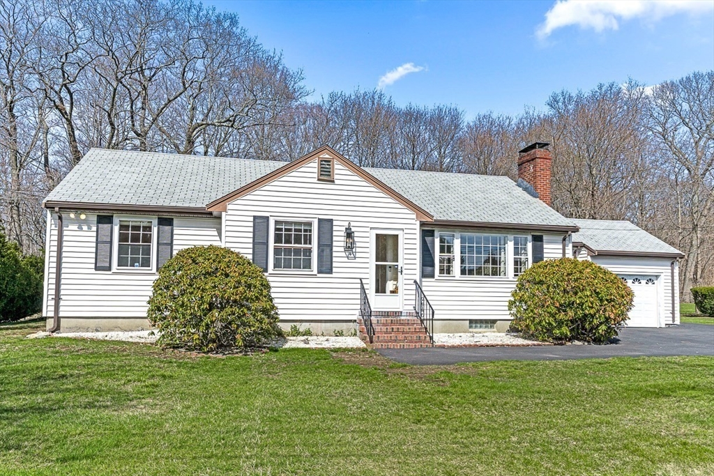 19 Cox Road, Winchester, Massachusetts, 3 Bedrooms Bedrooms, 8 Rooms Rooms,1.5 BathroomsBathrooms,Residential,For Sale,Cox Road,73363545