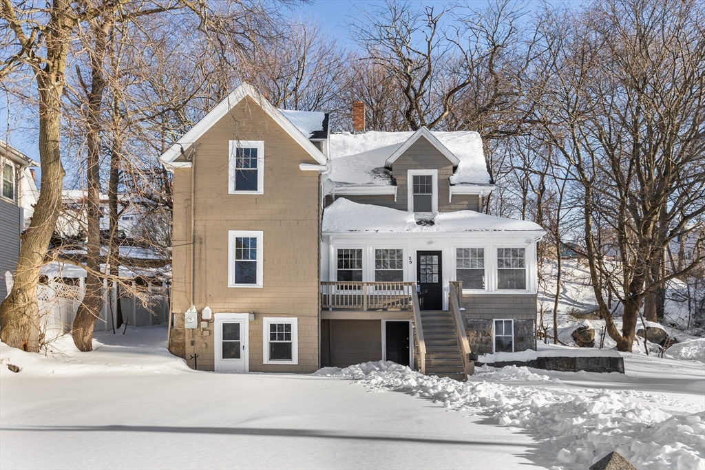 25 Mcdonald St, Quincy, Massachusetts, 3 Bedrooms Bedrooms, 6 Rooms Rooms,1 BathroomBathrooms,Residential,For Sale,Mcdonald St,73474906