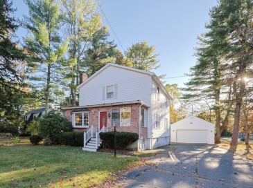 587 Common St, Walpole, Massachusetts, 3 Bedrooms Bedrooms, 8 Rooms Rooms,2 BathroomsBathrooms,Residential,For Sale,Common St,73468918